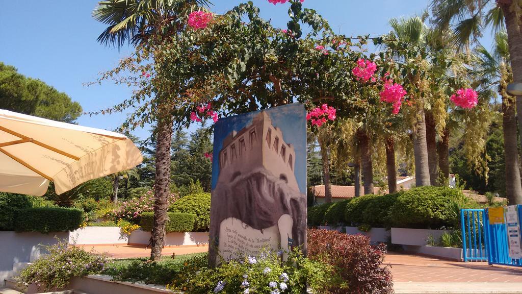 Villaggio Turistico La Mantinera - Aparthotel
