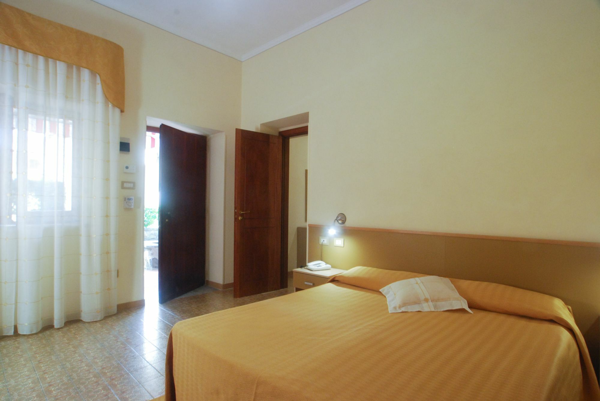 Aparthotel Villaggio Turistico La Mantinera - 3*